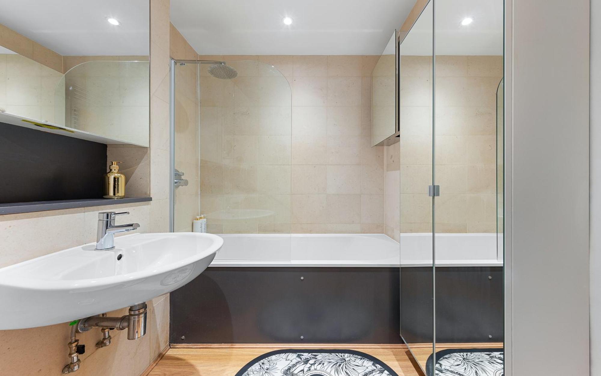 Appartement Designer Victorian Flat With Huge Terrace Londen